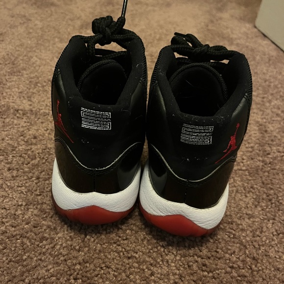 bred 11 size 6